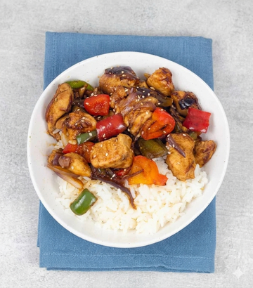 Weekday dinner sorted in under 20 minutes with stir fried chicken
